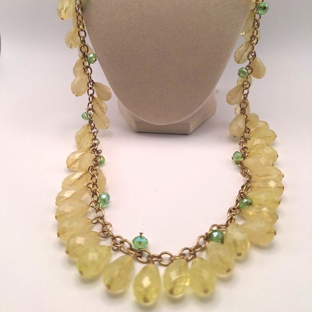 Vintage Chicos cha cha necklace long faceted lemon lime green drops gold tone